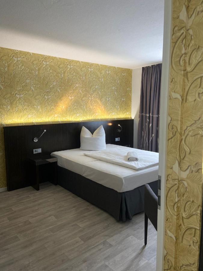 Hotel 22 Dessau-Rosslau Extérieur photo
