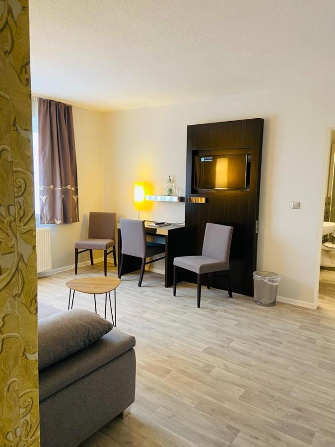 Hotel 22 Dessau-Rosslau Extérieur photo