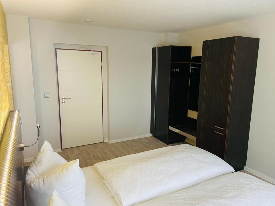 Hotel 22 Dessau-Rosslau Extérieur photo