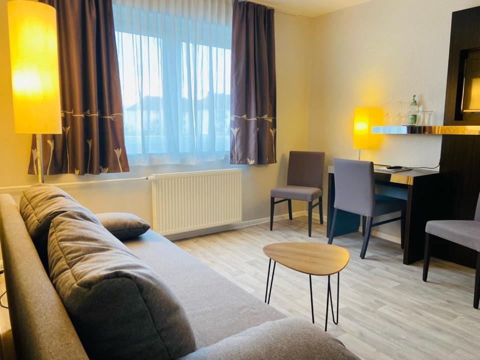 Hotel 22 Dessau-Rosslau Extérieur photo