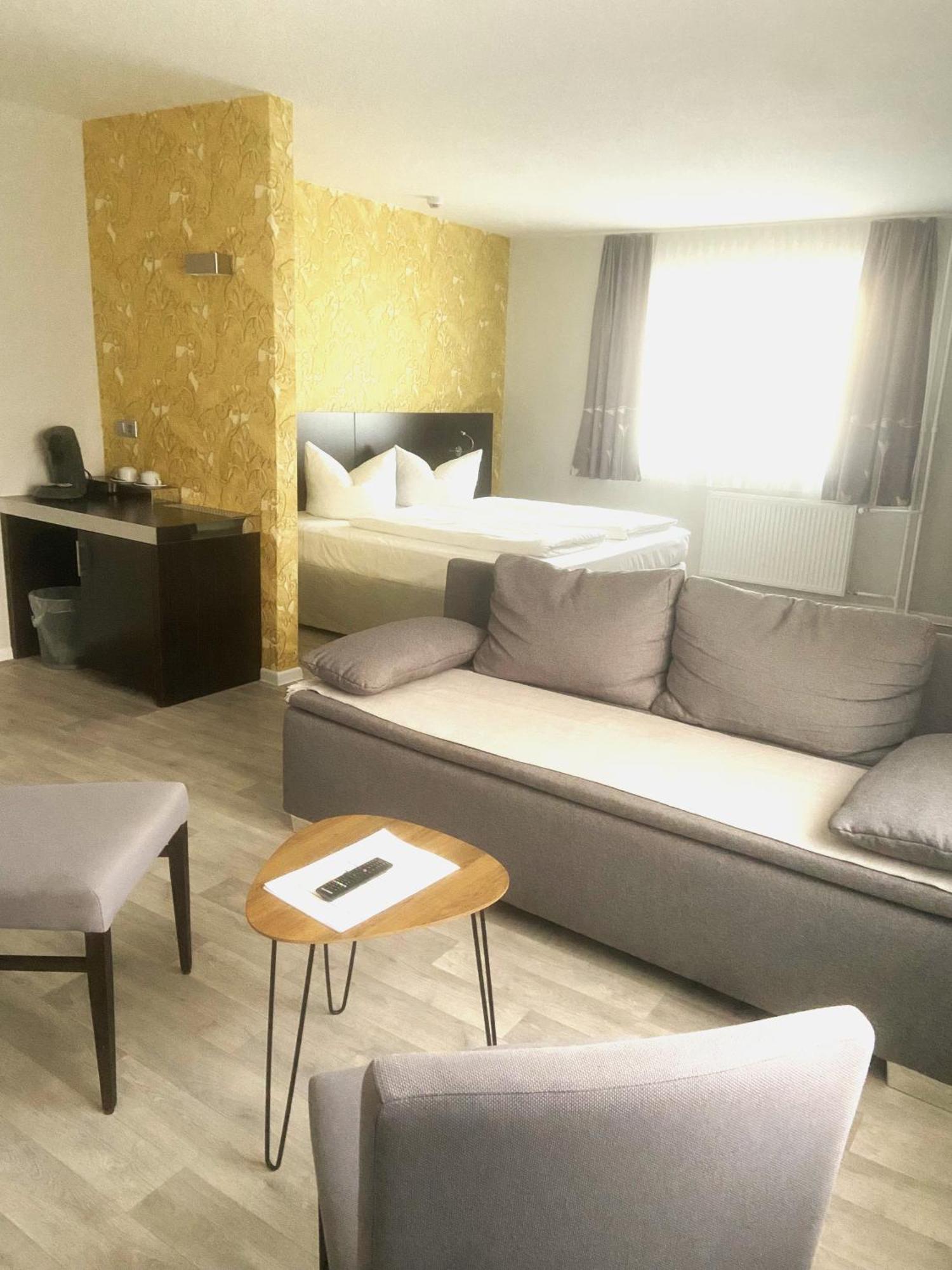 Hotel 22 Dessau-Rosslau Extérieur photo
