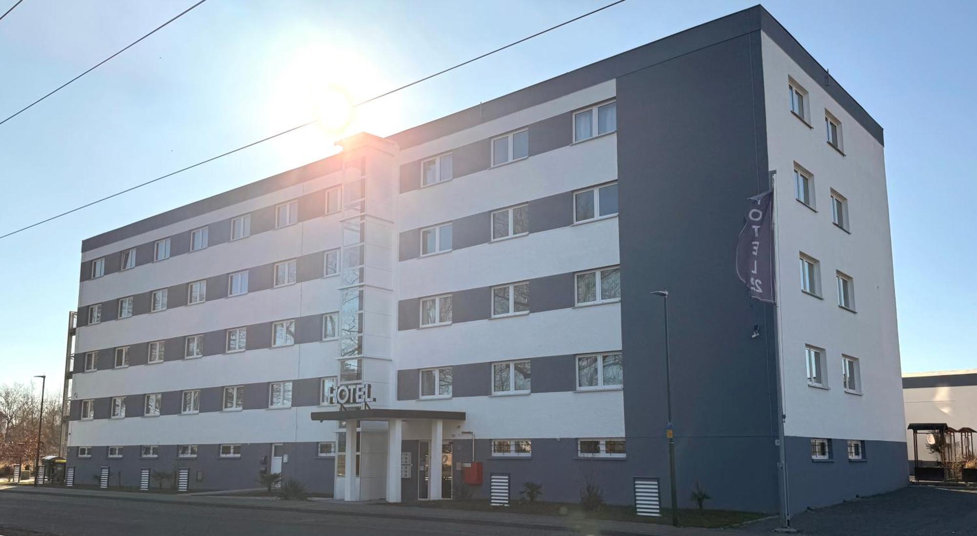 Hotel 22 Dessau-Rosslau Extérieur photo